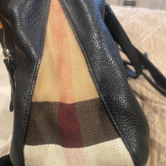 Burberry crossbody purse Maidstone - Picture 4 of 8